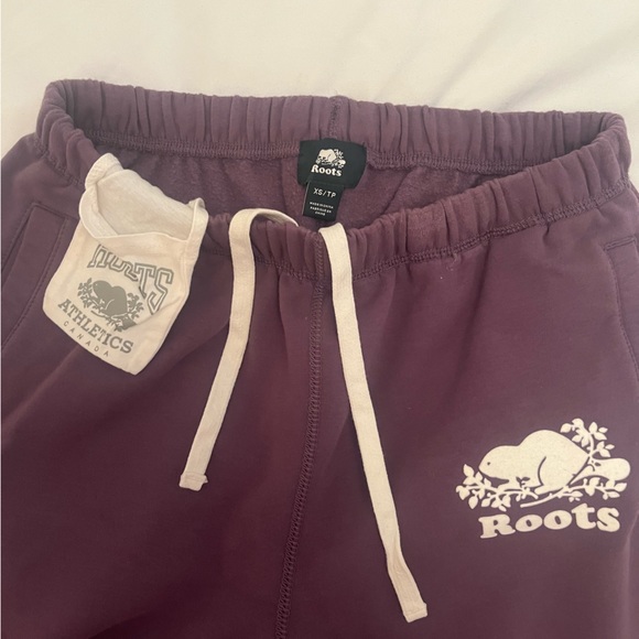 Roots sweatpants xs - Picture 2 of 3